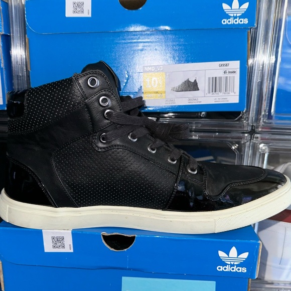 Express Men’s Black Sneakers Mid’s Size 10 Preowned in Excellent Condition - Picture 1 of 10